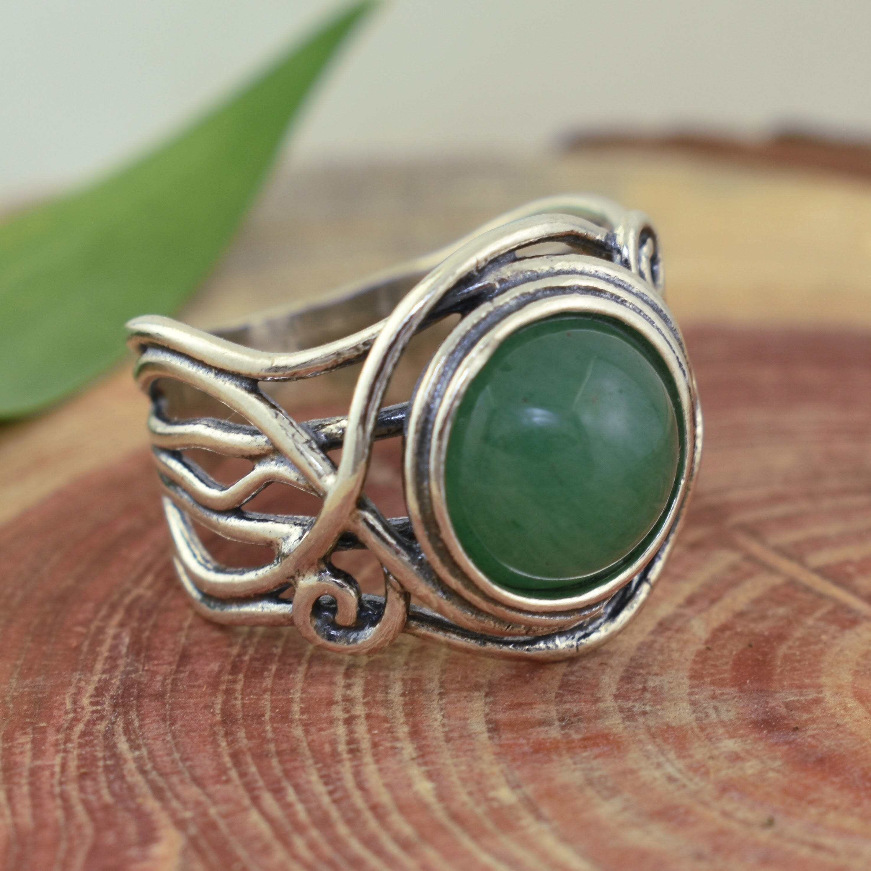 .925 sterling silver ring with round green aventurine stone