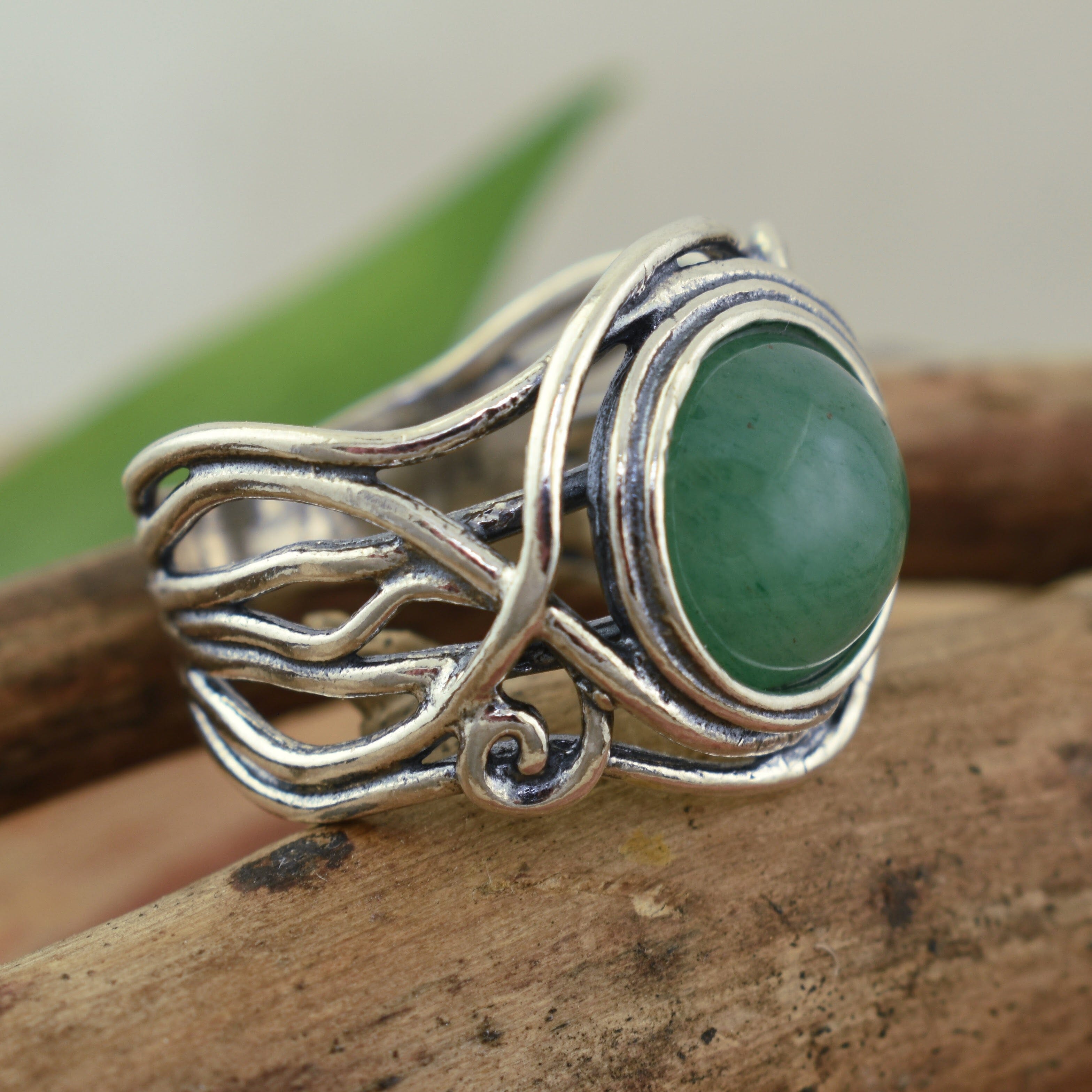 Green aventurine stone set in antiqued .925 sterling silver