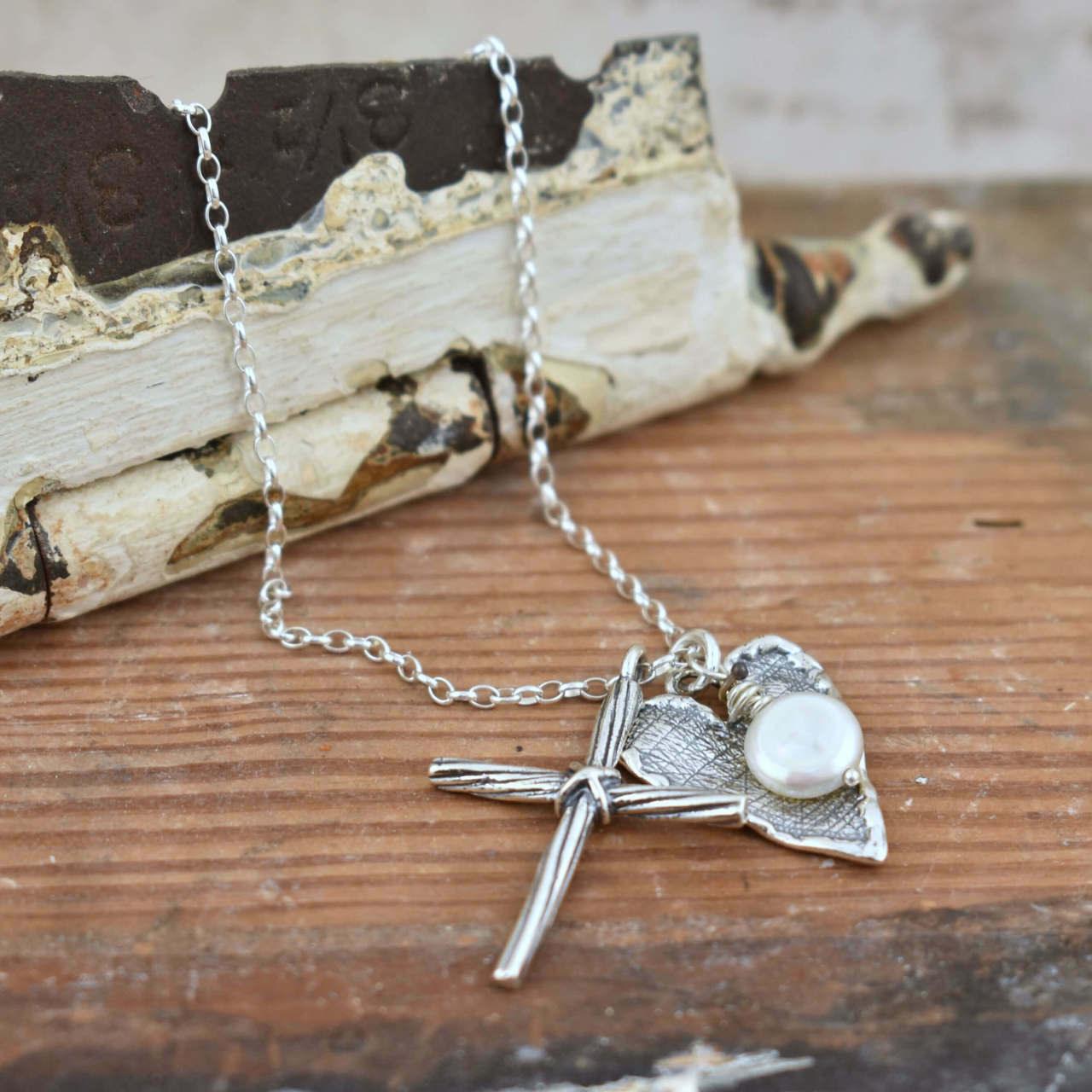 Fearless Necklace with Cross, Pearl and Heart