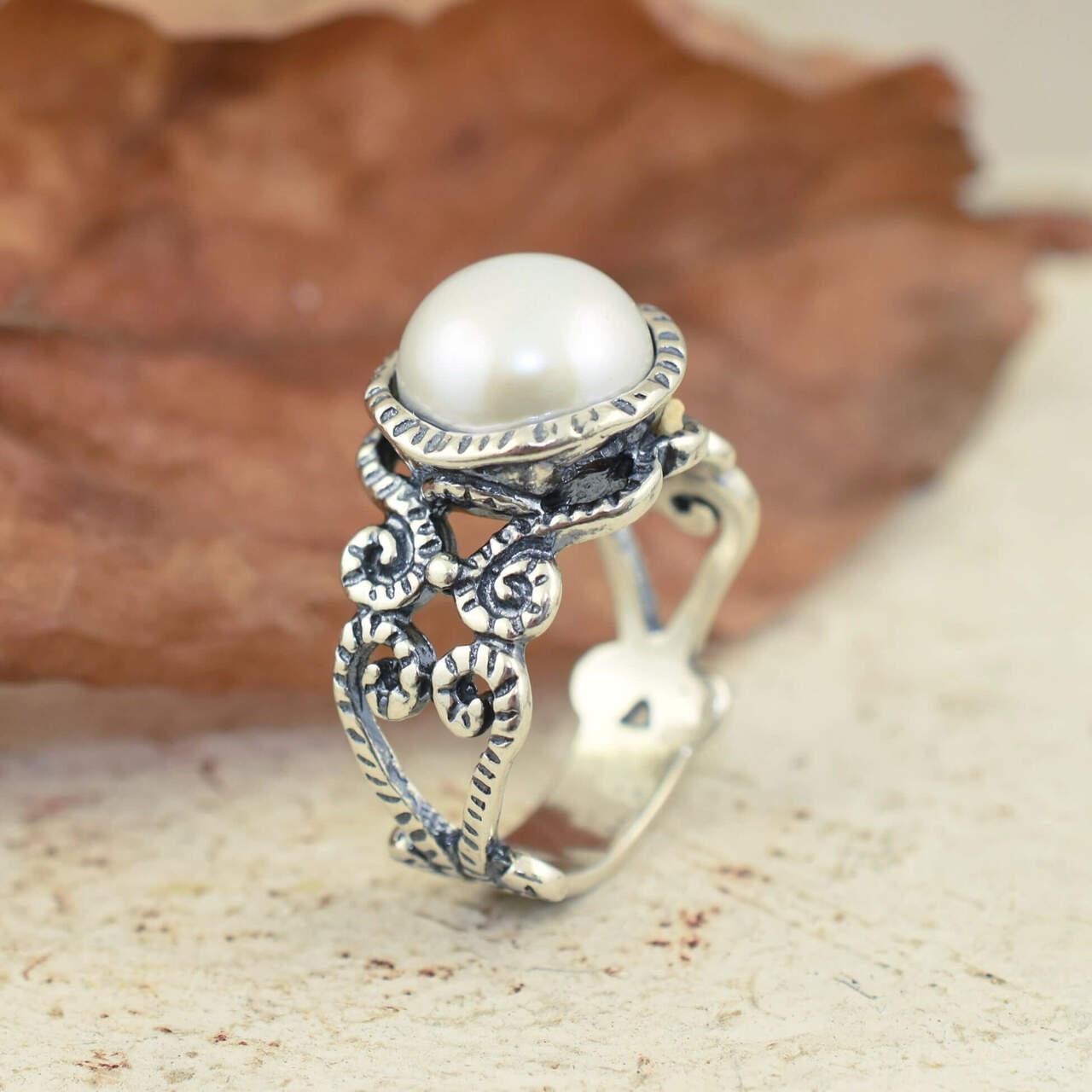 .925 sterling silver ring Posh Pearl with ornate band