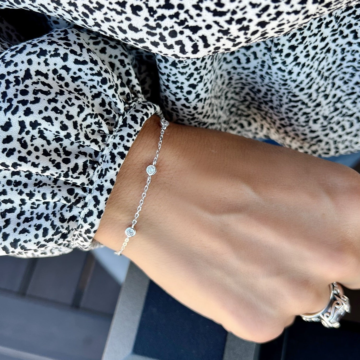 dainty minimalist bracelet with cubic zirconia