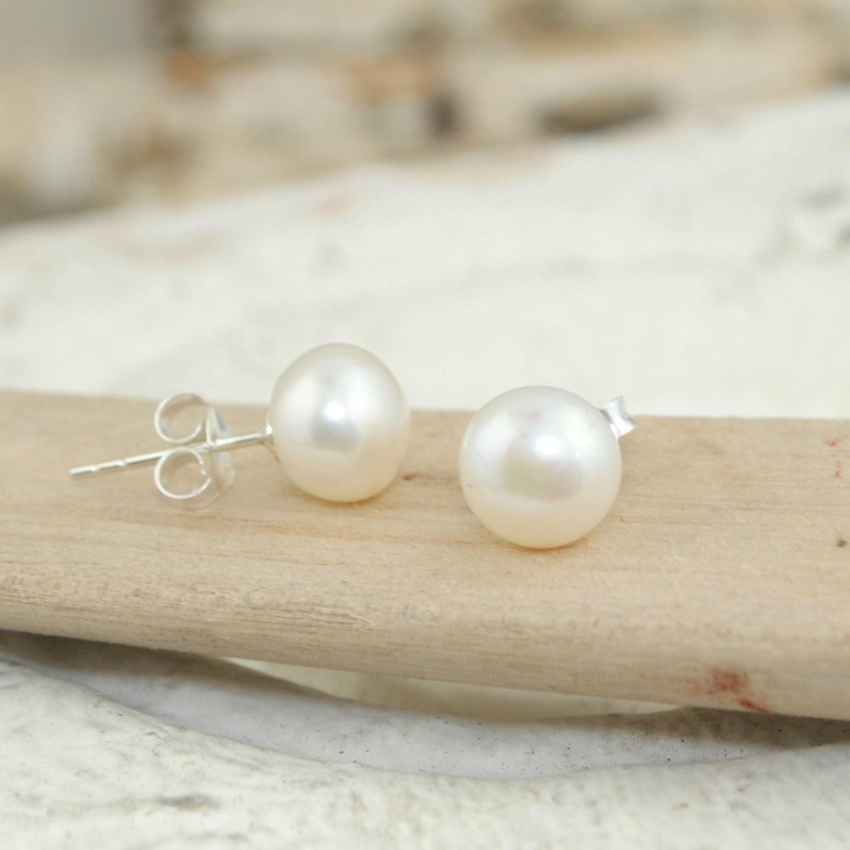 Bay Shore Earrings in white freshwater pearl