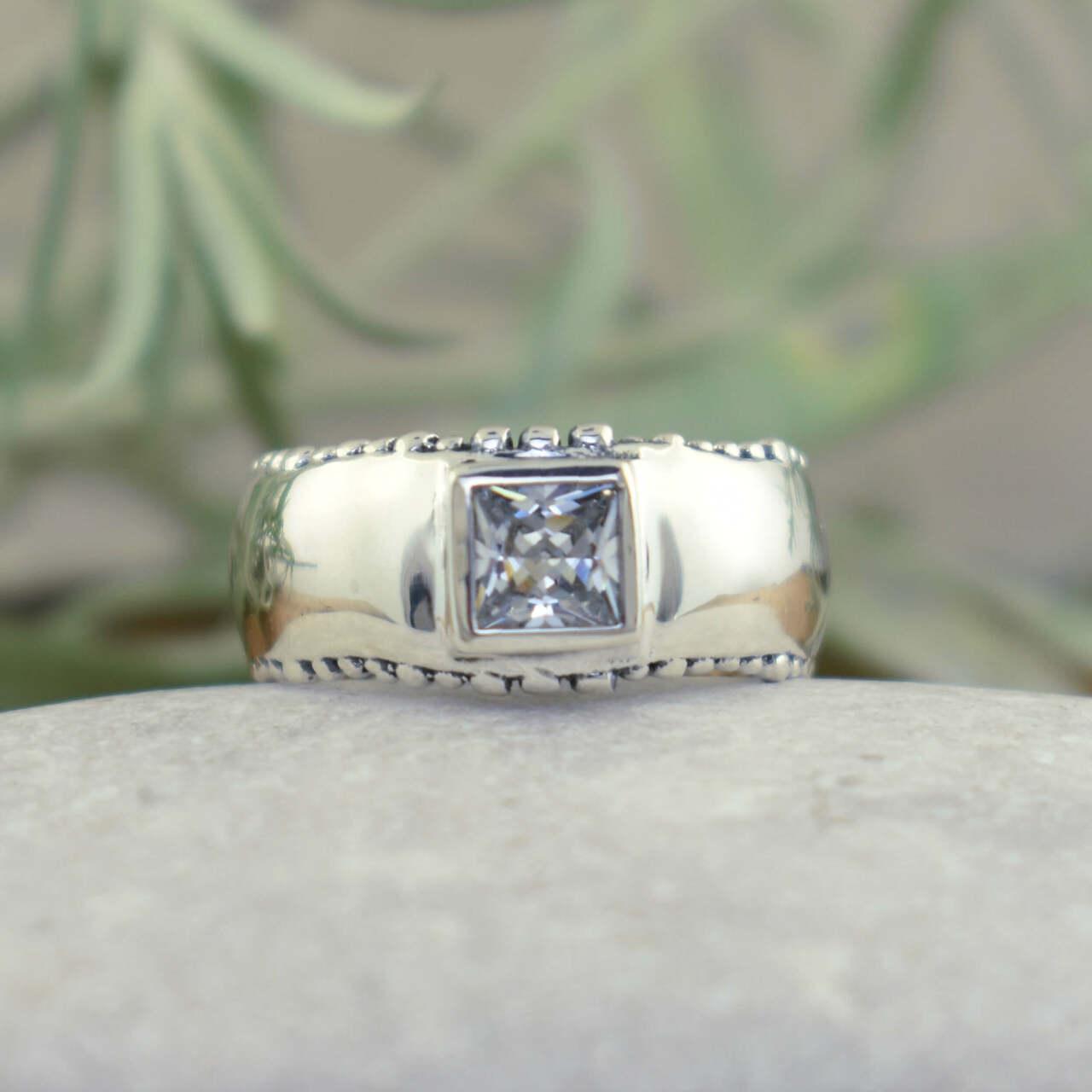 Designer .925 sterling silver ring with princess cut CZ stone