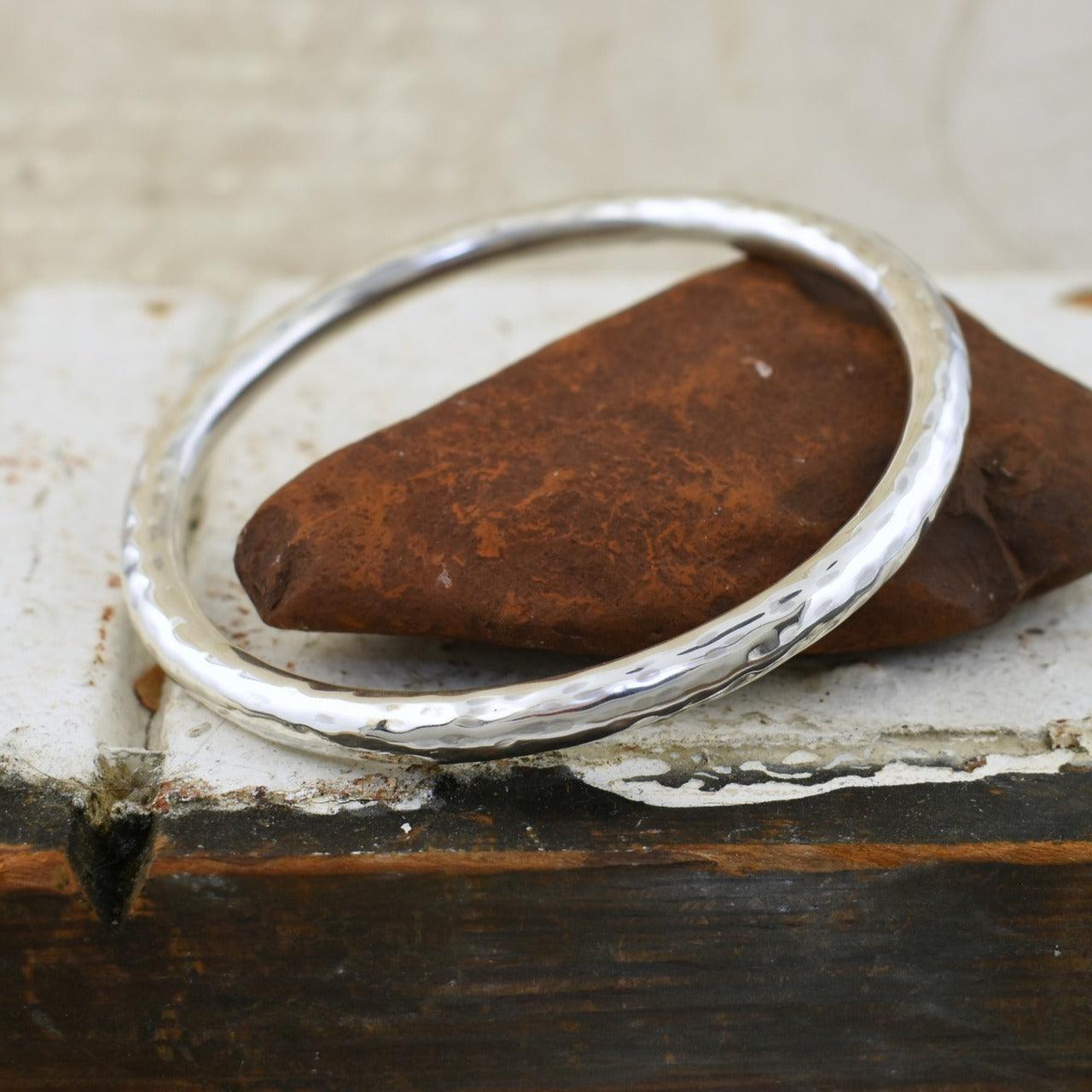 Essentials bangle with rich hammered texture