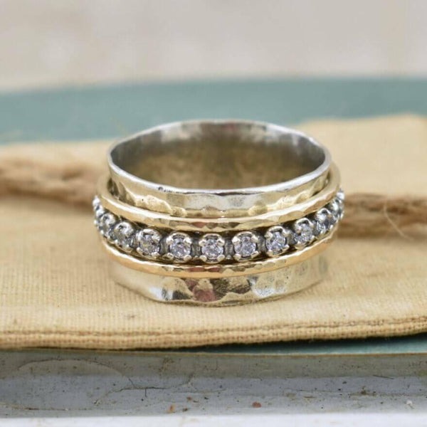 Inspiranza shop spinner ring
