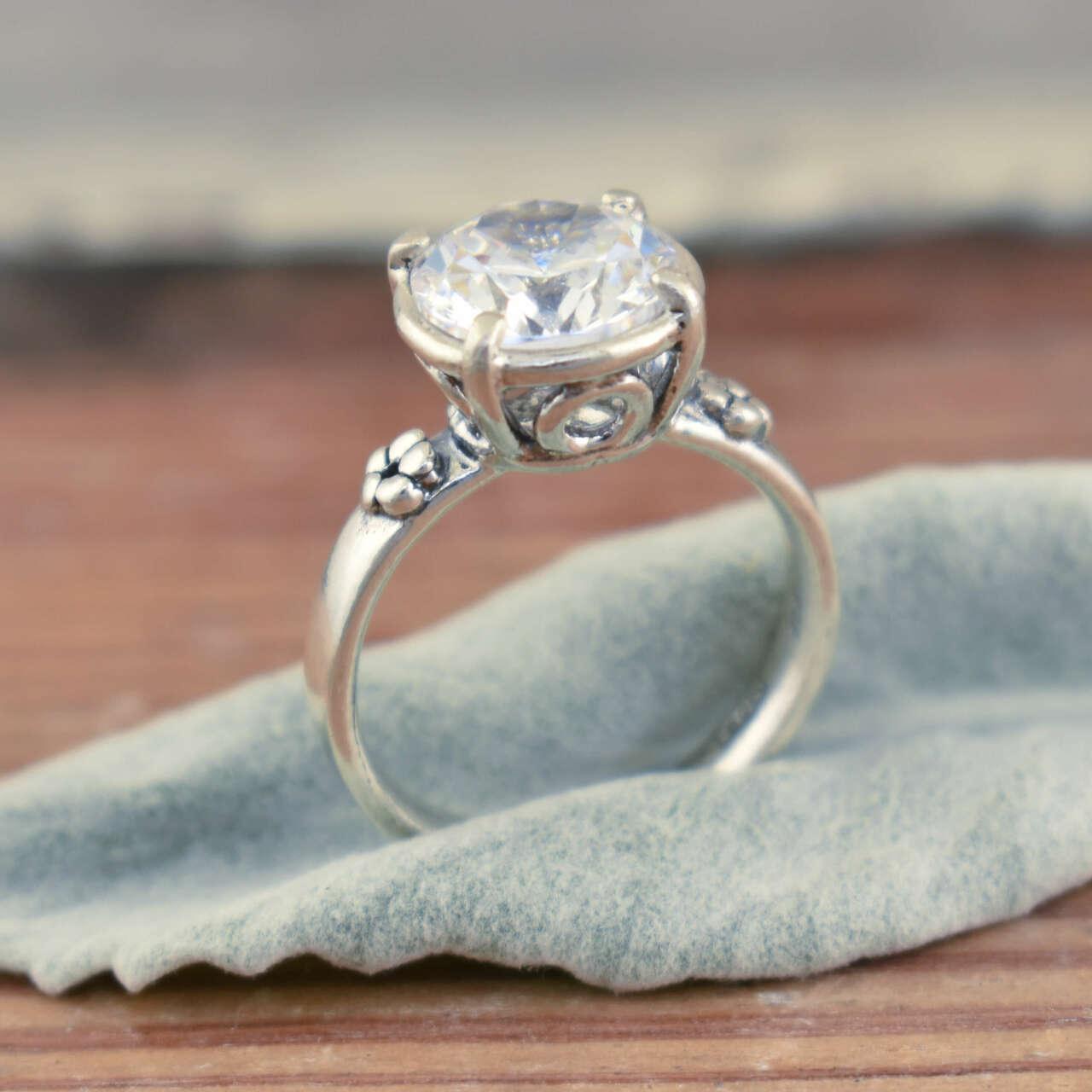 Rock the Block ring in .925 sterling silver and cz