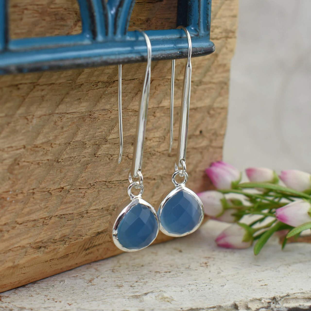 Elongated hook earrings in handcrafted sterling silver and chalcedony