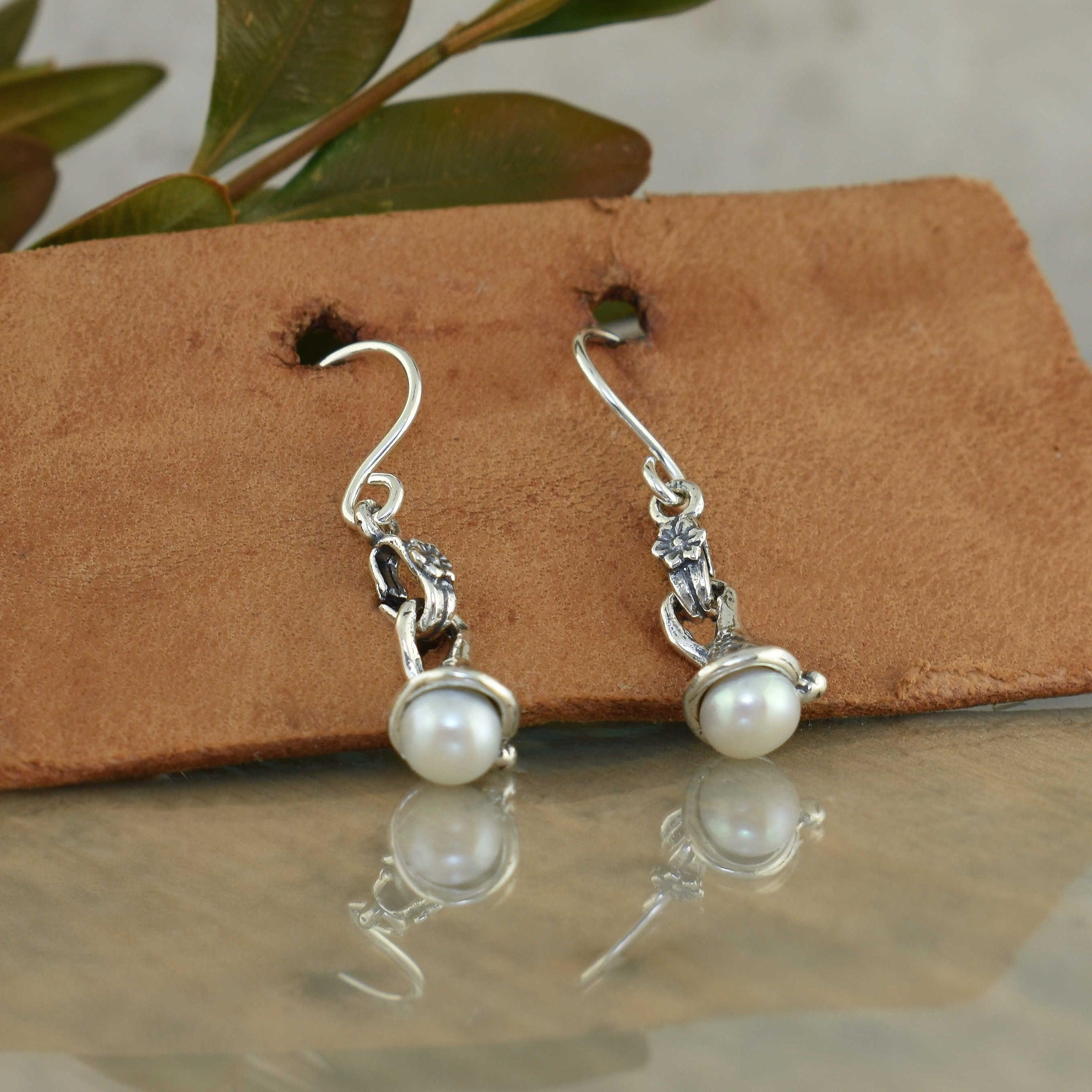 French wire earrings made of sterling silver and pearl